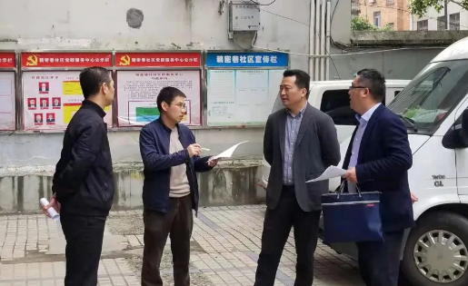 市委組織部就企業(yè)落實社區(qū)辦公用房達標問題開展現(xiàn)場辦公 王曉陪同