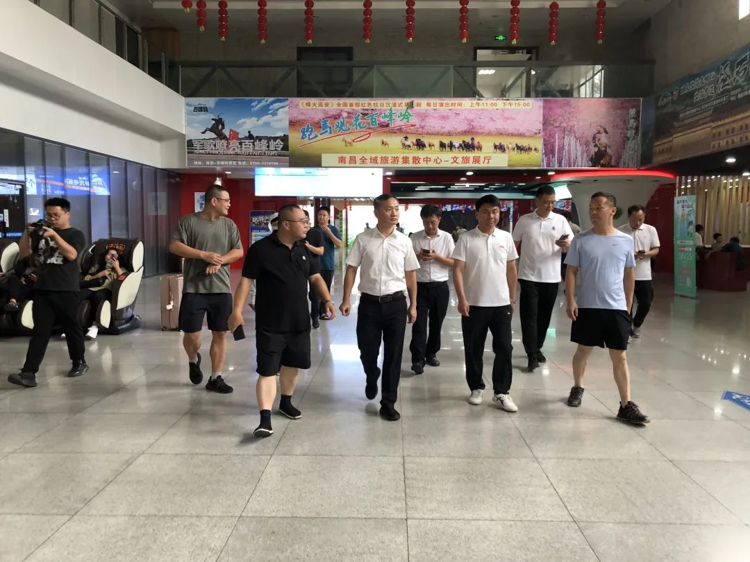 都市城際公交 青山湖區(qū)委督導(dǎo)南昌長(zhǎng)途汽車站文明創(chuàng)建工作