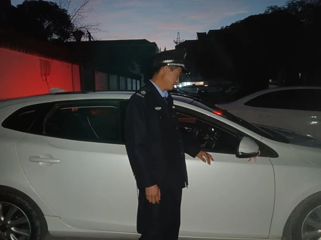 景德鎮(zhèn)長(zhǎng)運(yùn):未關(guān)的車窗邊 是溫暖的守護(hù)