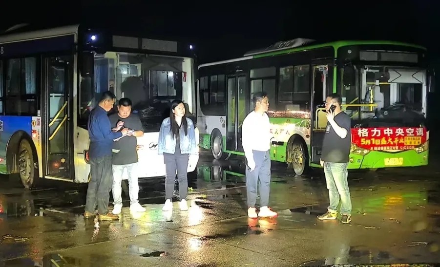 新余公交:積極應(yīng)對(duì)暴雨 保障市民出行